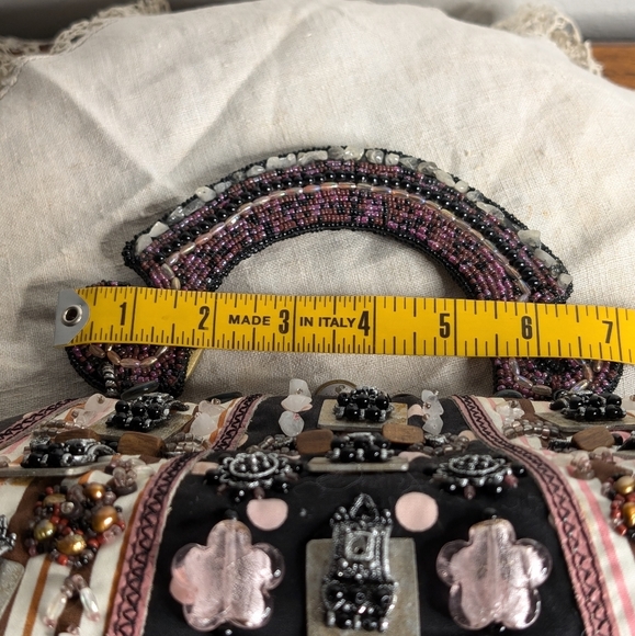 Mary Frances hand bag beads fabric - Picture 10 of 17